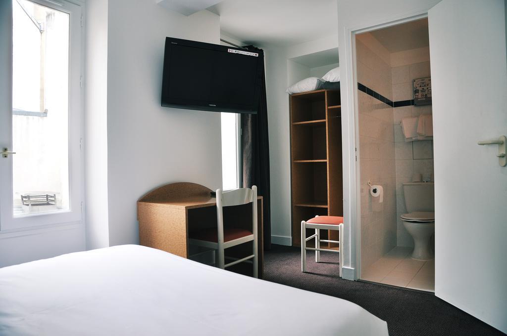 Hotel De La Tour Paris Oda fotoğraf